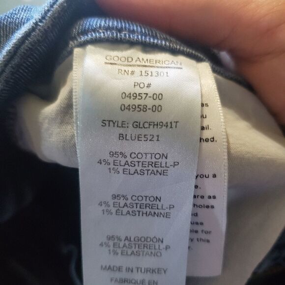 Good American GOOD LEGS CROP FRAY HEM Sz 8/29 - Picture 5 of 6